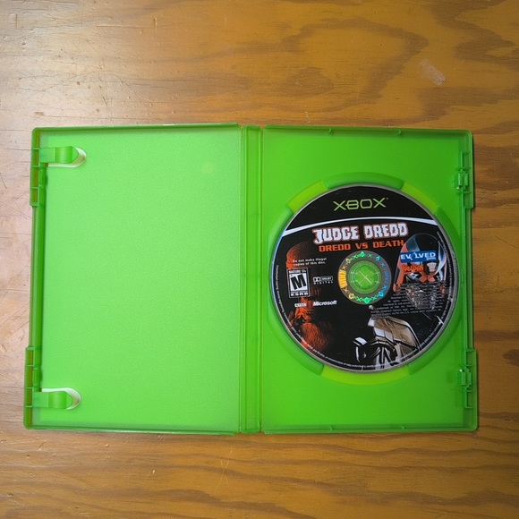 Judge Dredd: Dredd vs Death for - Black and Green - Picture 3 of 3